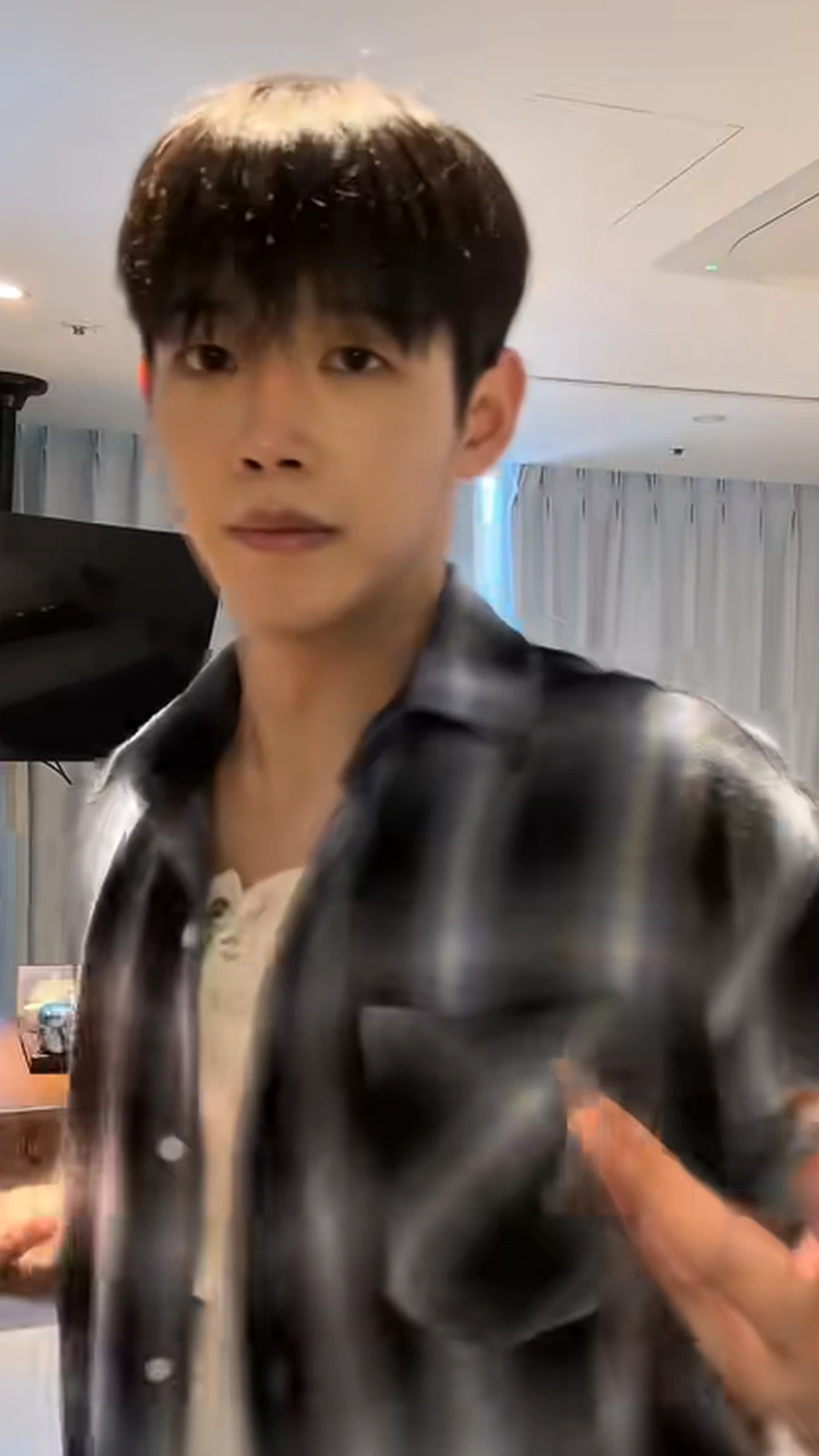 Dean, TikTok LIVE 호스트, 인물 사진